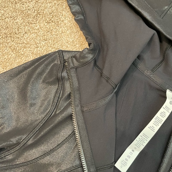 Lu Lu Lemon black jacket size 8 - Picture 8 of 12